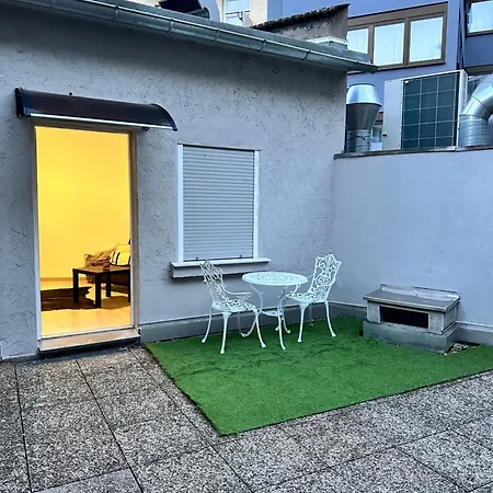 Mini Haus Am Ma-hbf Mit Parkplatz مانهايم